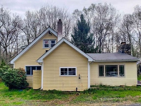 2nd image of 370 Jackson Ave