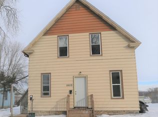 1009 E Center St APT 1, Rochester, MN 55904