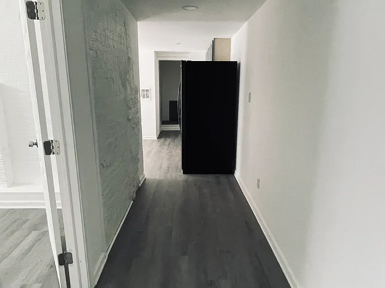 900 Saint Paul St #B2 — Photo 9