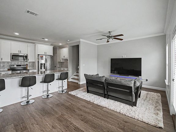 5th image of 1814 Stable Ln