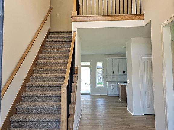 4th image of 24092 Sawgrass Dr