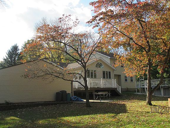 2 Car Detached Garage/Worksh