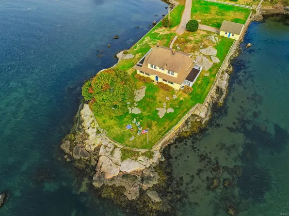 49 Noble Avenue, Groton, CT 06340