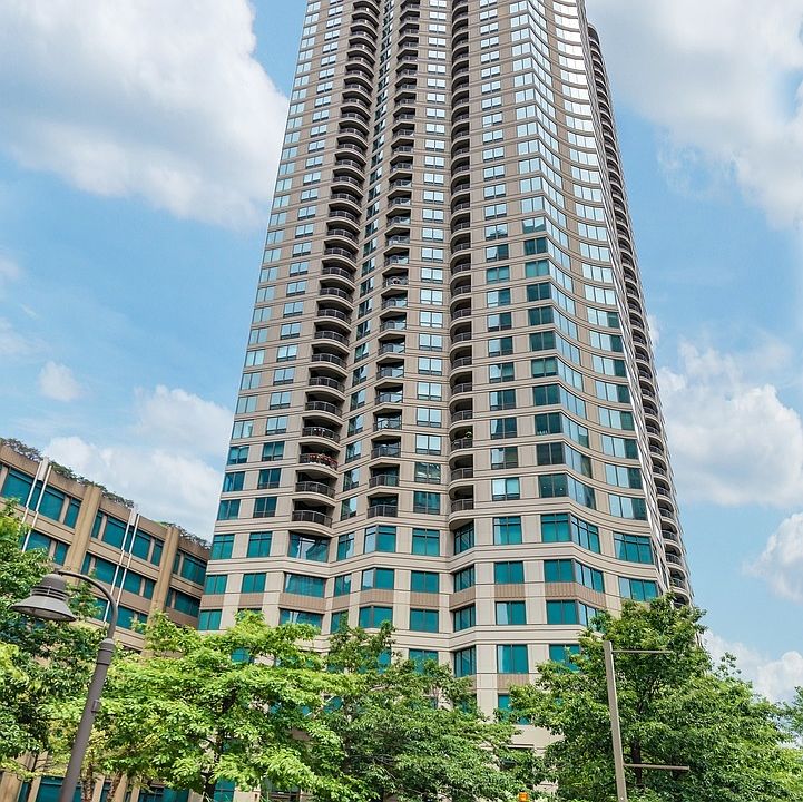1st image of 400 N Lasalle St #3512