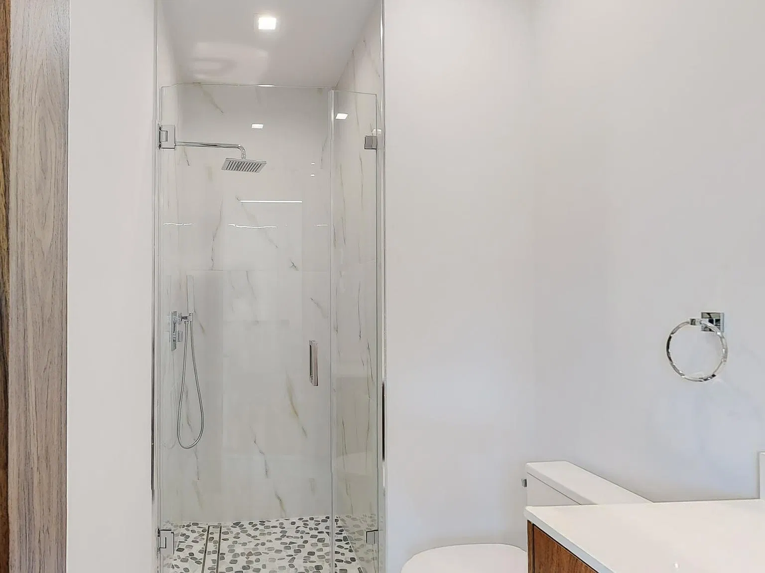 3 bed, 1942 sqft, $4,800 — Photo 4