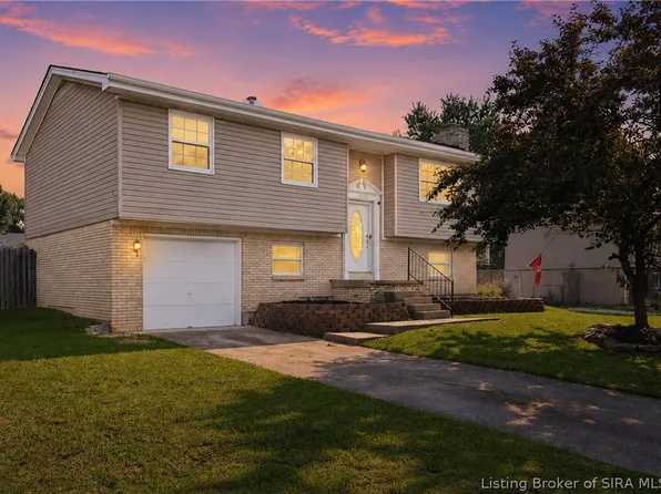1312 Blackwood Court, Jeffersonville, IN 47130