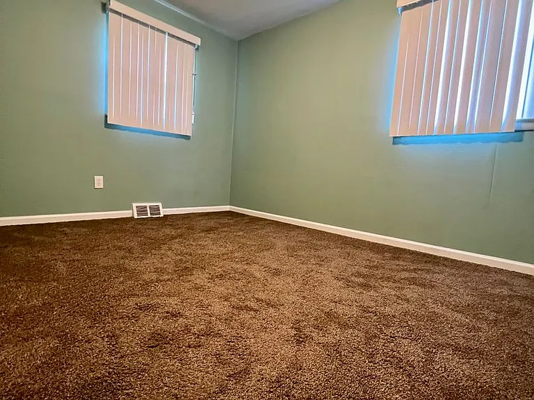 4604 David Dr — Photo 24