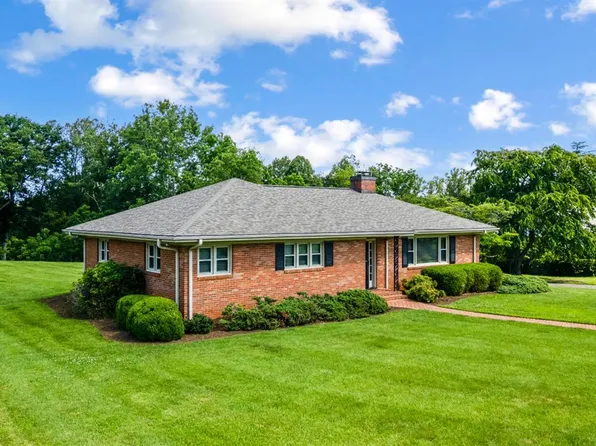 2833 Link Rd, Lynchburg, VA 24503