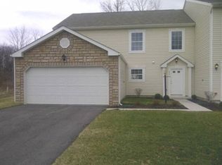925 Sara Ct, Pataskala, OH 43062