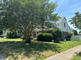 5215 Huntington Ave #D, Newport News, VA 23607