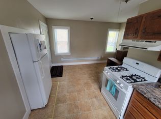 26-28 Holyoke St APT 26-2L, Easthampton, MA 01027
