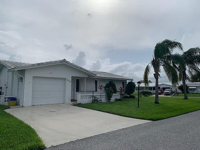 1st image of 1210 SW 20th Ave
