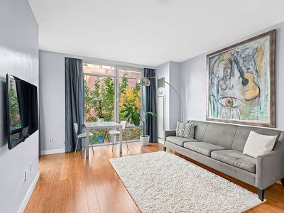 350 W 53rd St APT 3G, New York, NY, 10019