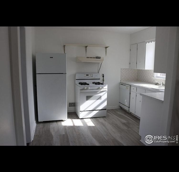 1st image of 1016 32nd Ave
