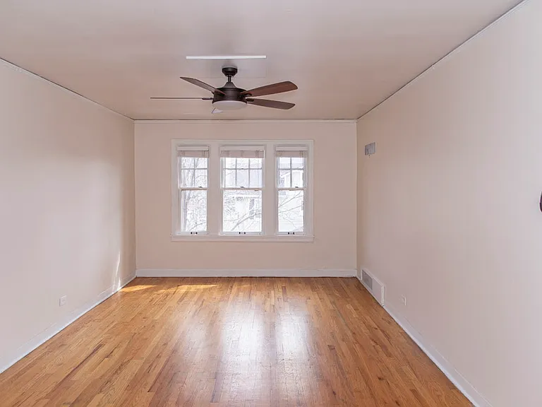 Eaton Apartments — Photo 15
