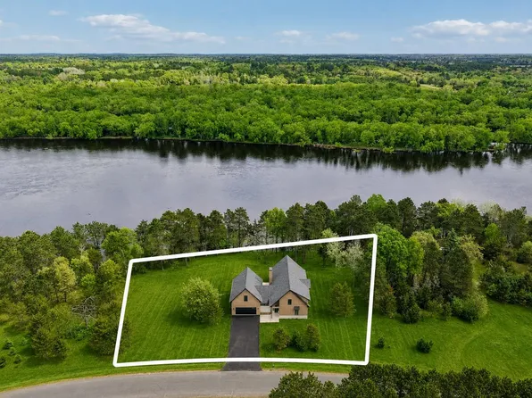 N2598 River Highland Dr, Lyndon Station, WI 53944