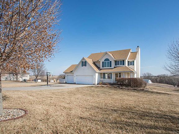 3rd image of 21829 Brookside Cir