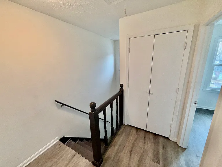 2082 Lenoa Ln — Photo 15