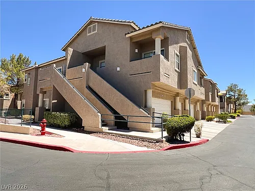 2100 Quarry Ridge St #207 Photo 1