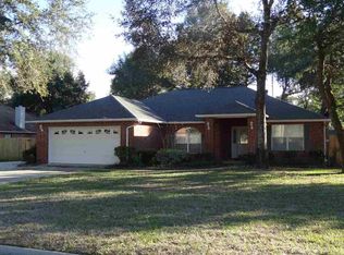 6147 Swainson St, Milton, FL 32570