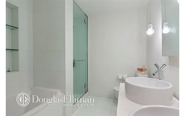 Rented by Douglas Elliman | media 24