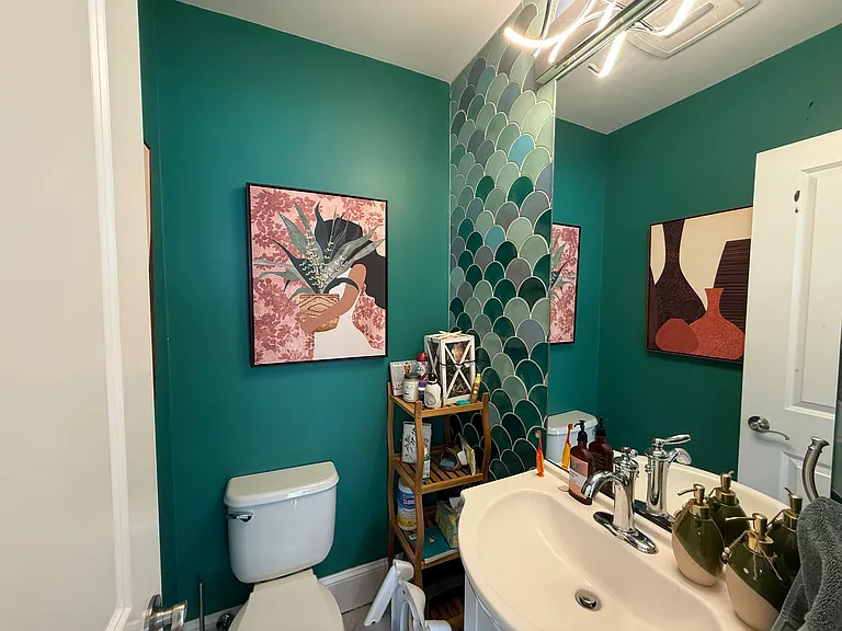 24 Shapley Ave #2 — Photo 15