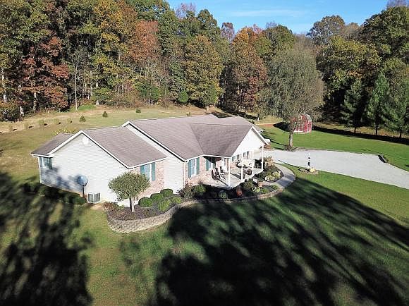 2nd image of 21171 Whistle Creek Rd