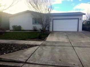 1356 Clearsprings Dr, Medford, OR 97501