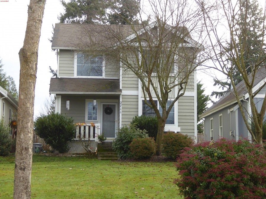 1st image of 2711 9th St SE