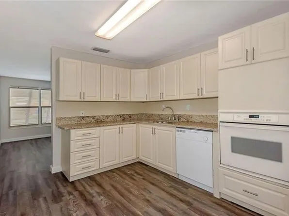 1130 NE 24th St, Pompano Beach, FL 33064