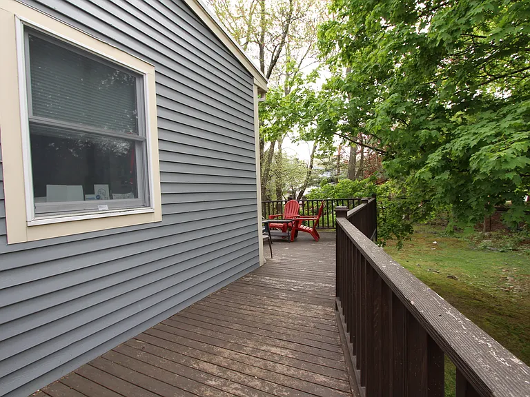31 Florence St #31 — Photo 48