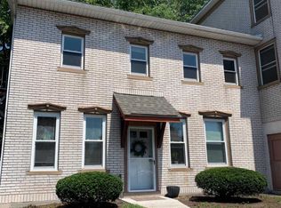 41 W Temple Ave #B4, Sellersville, PA 18960