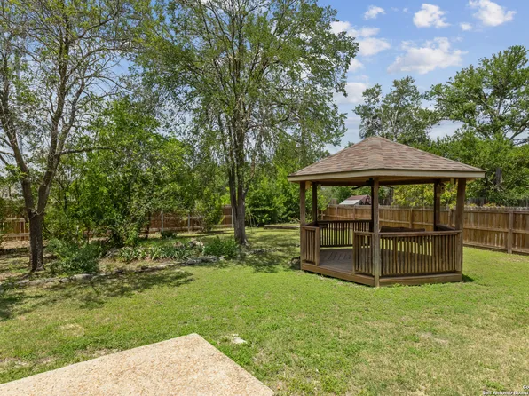 627 Mauze, San Antonio, TX 78216