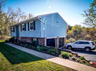 556 Center Grange Rd, Monaca, PA 15061