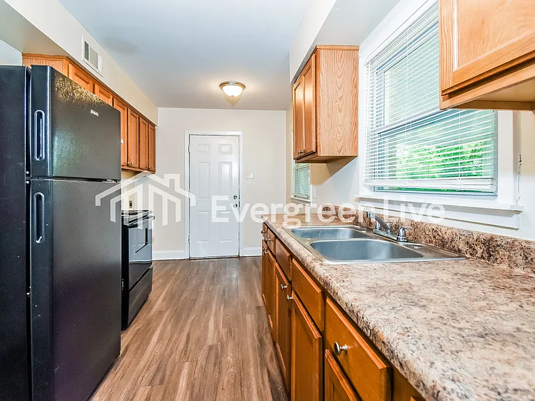 4699 Durbin Ave — Photo 5