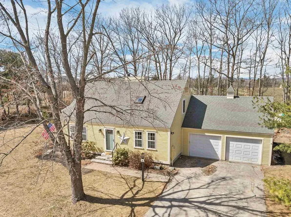 21 Brewster Heights, Wolfeboro, NH 03894