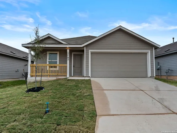 7702 Nessie Trails, Floresville, TX 78227