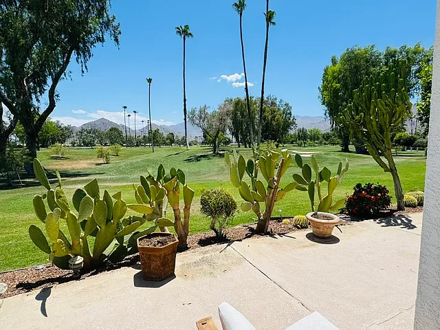 47760 Eisenhower Dr — Photo 12