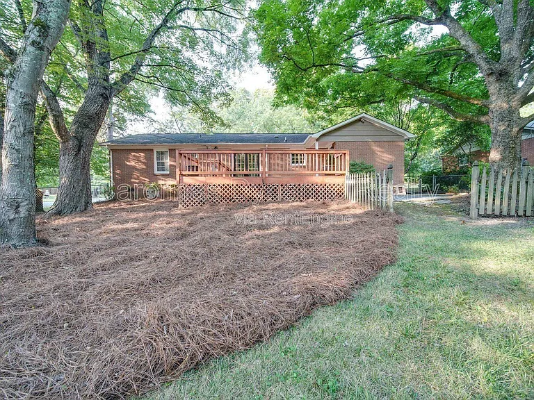 6700 Castlegate Dr — Photo 73