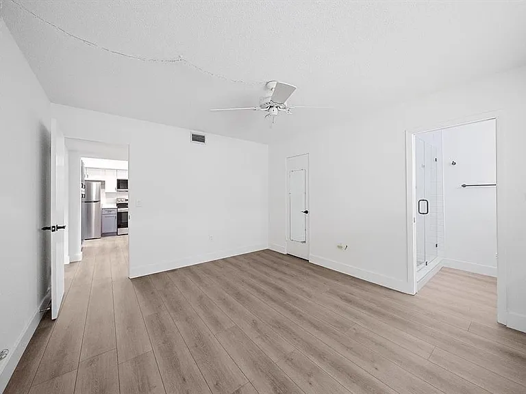 3818 Roxane Blvd #157 — Photo 5