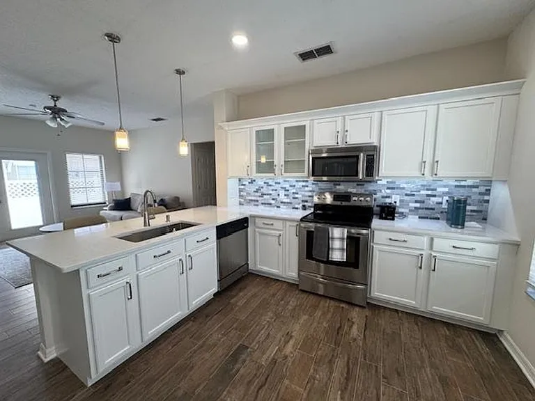 906 Pawstand Rd — Photo 13