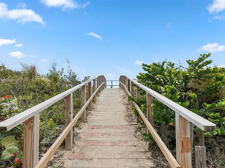 4837 Isla Verde Ave — Photo 20