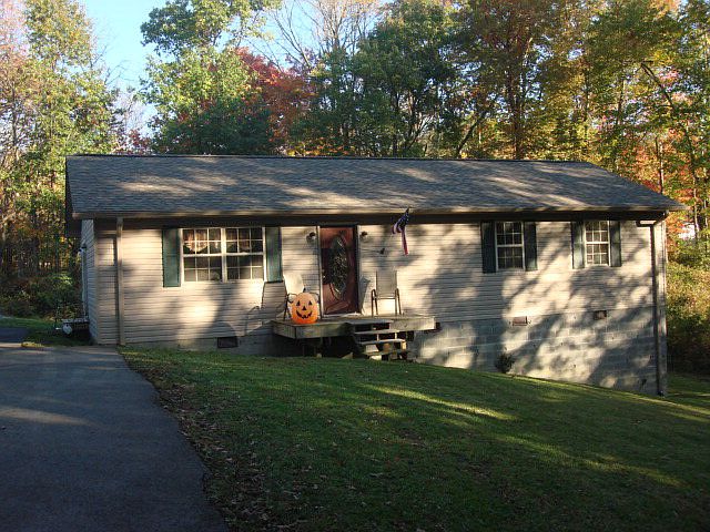1st image of 115 Murray Ln