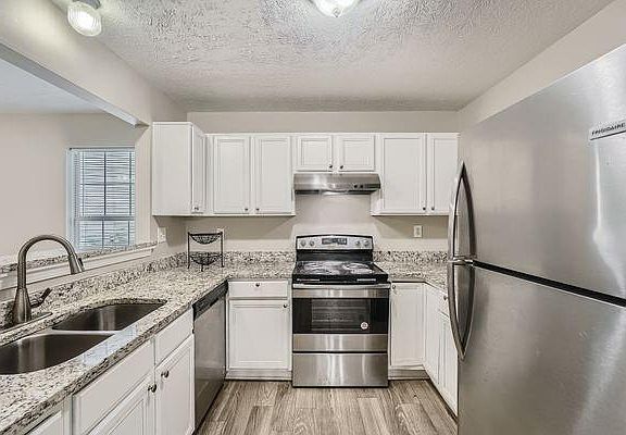 5th image of 5485 Tunbridge Wells Rd