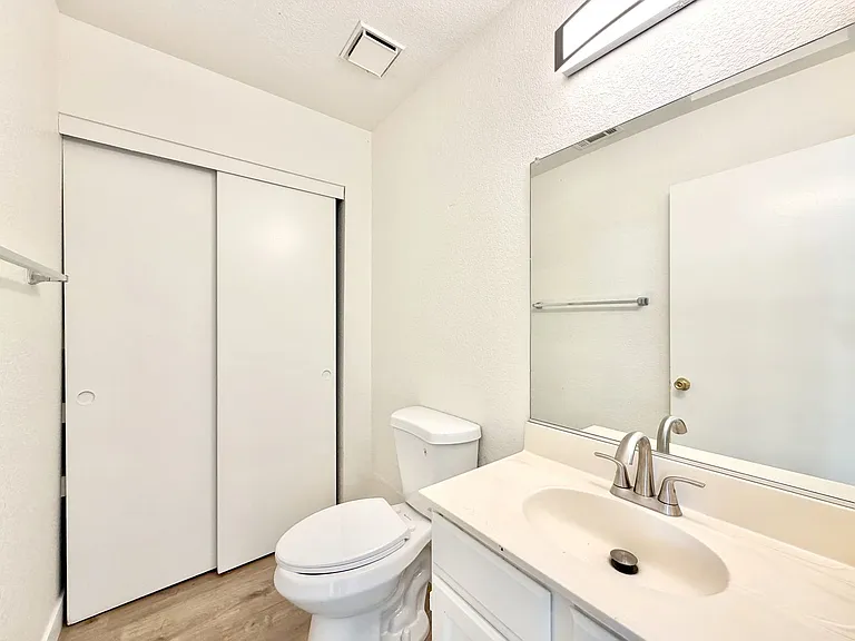PS T 66738 — Photo 13