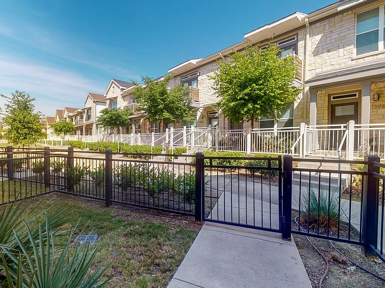 The District At Cypress Waters - Parson's Green — Photo 782