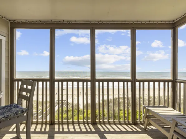 (undisclosed Address), Pine Knoll Shores, NC 28512