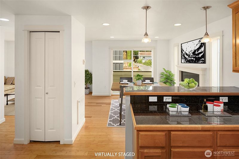 3rd image of 1406 N Northgate Way #B