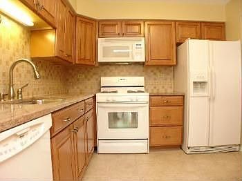 4th image of 17573 W Horseshoe Ln