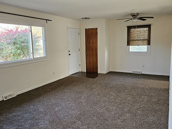 2nd image of 225 Pingree Dr